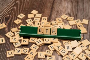Ausschüttend oder thesaurierend – welcher ETF ist besser