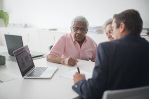 Selbstbeteiligung bei Versicherungen - wann höhere Eigenanteile sinnvoll sind