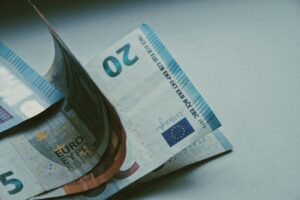 Tagesgeld, Festgeld oder Geldmarktfonds: Welche Lösung für welchen Zeitraum passt