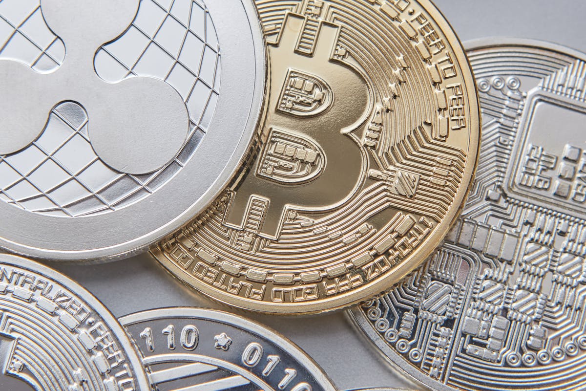 Was ist Staking einfach erklärt? So verdienst du mit Krypto-Zinsen auf deine Coins