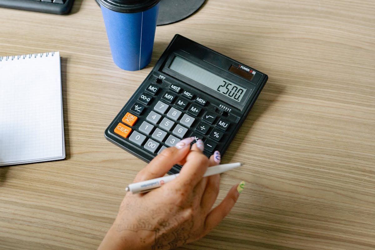 Finanzen nach der Hochzeit sortieren – was Paare jetzt gemeinsam klären sollten