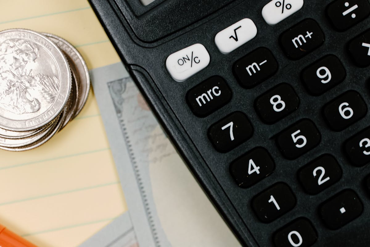 Selbstbeteiligung bei Versicherungen – wann du damit Beiträge sparen kannst